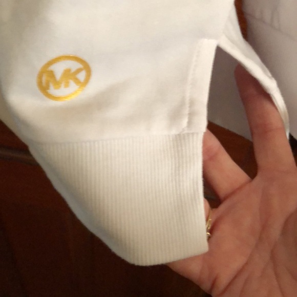 Michael Kors beautiful white hooded sweatshirt. Monogram zipper. - Picture 4 of 5